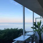 Avec Terrasse Vue A 50 M Apartment *