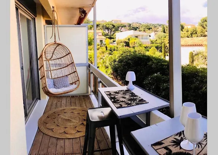 Apartment Avec Terrasse Vue A 50 M *