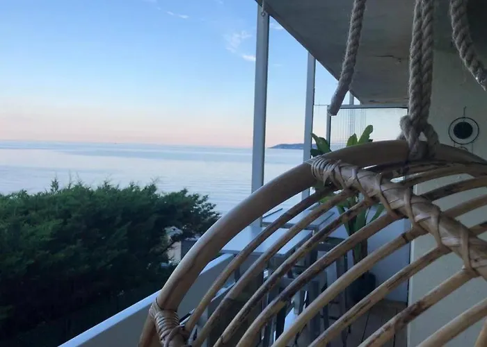 Διαμέρισμα Avec Terrasse Vue A 50 M *