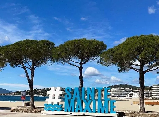 Avec Terrasse Vue A 50 M Διαμέρισμα *